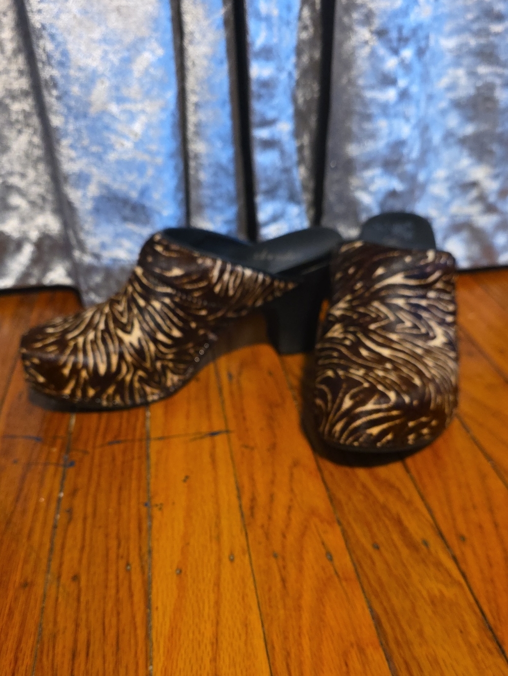 Dansko Leather Zebra Stripe Clogs Size 38/8
